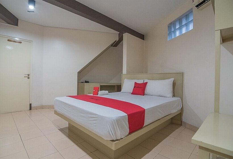 Номер Стандарт, Reddoorz Plus Near Museum Geologi Bandung