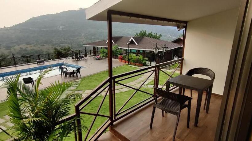 کابین, Green Velvet Resort Near Pawna Lake