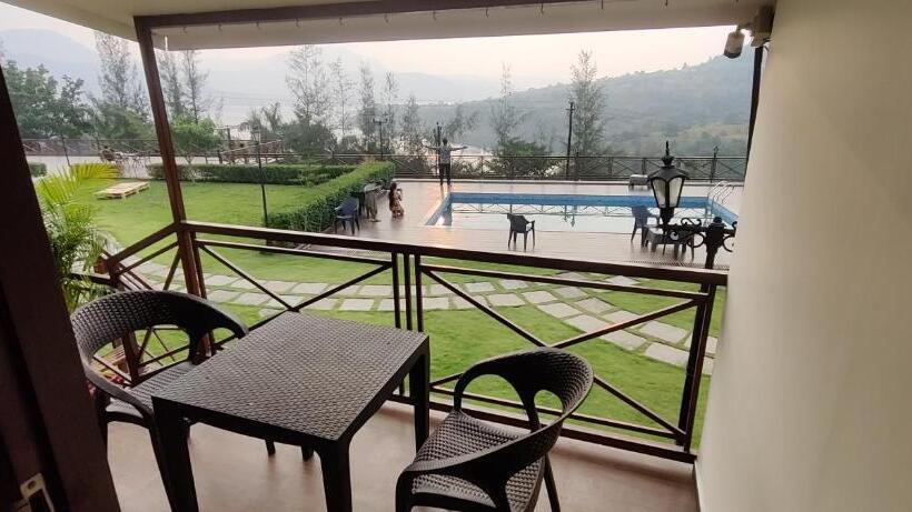 کابین, Green Velvet Resort Near Pawna Lake