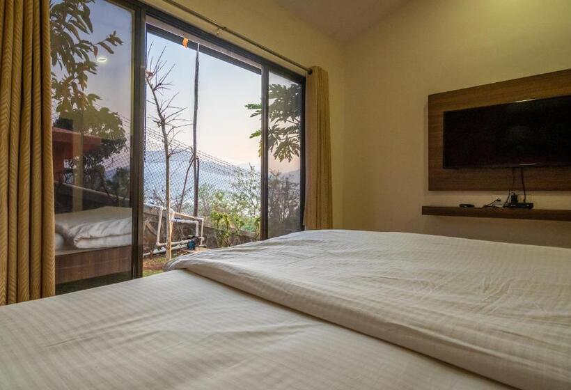 ویلای 3 خوابه, Green Velvet Resort Near Pawna Lake
