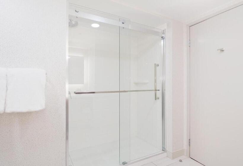 Люкс Адаптированный для Инвалидов, Holiday Inn Express & Suites Phoenix   Tempe, An Ihg