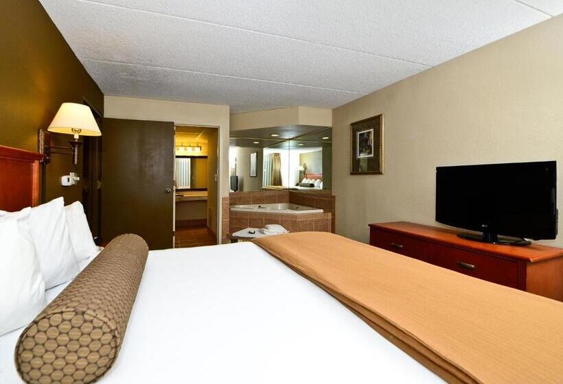 Люкс Повышенной Комфортности, Ramada By Wyndham Plymouth Hotel & Conference Center