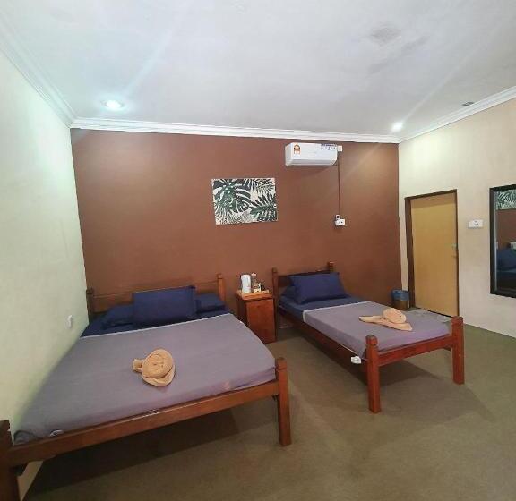 Номер Стандарт Трехместный, Nks Chalet