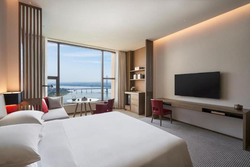 Club Room King Bed, Hyatt Regency Zhuzhou