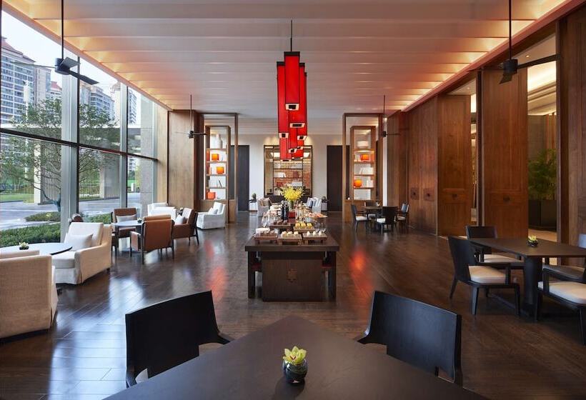 اتاق استاندارد با چشم‌انداز شهر, Hyatt Regency Zhuzhou