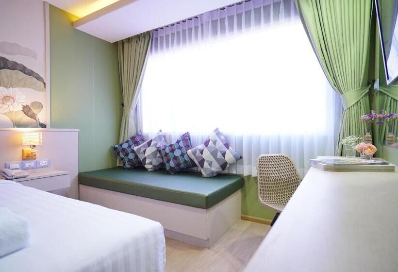 اتاق استاندارد, The Qube Fifty