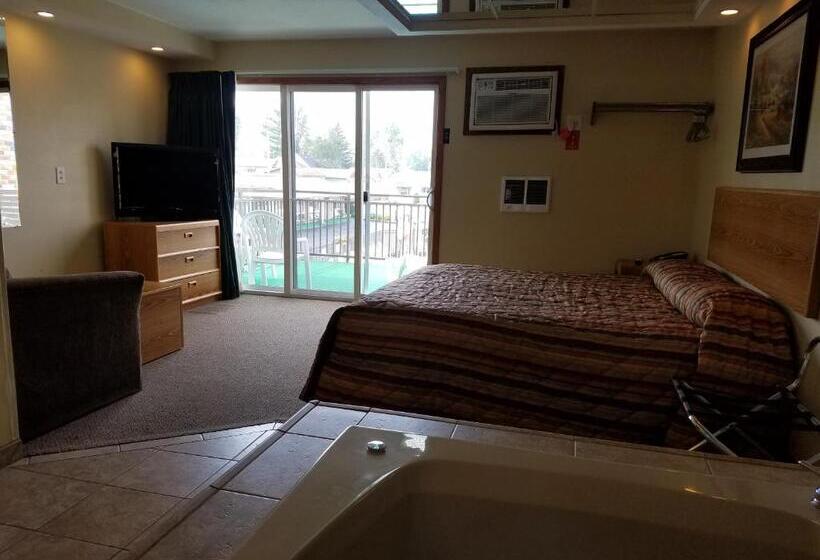 חדר סטנדרט עם מיטת קינג, Black Hawk Motel & Suites