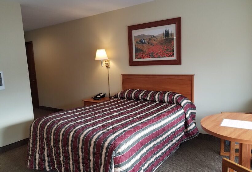 חדר סטנדרט עם מיטת קווין, Black Hawk Motel & Suites