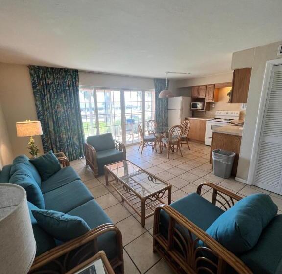 Апартаменты 1 Спальня с Балконом, Breezy Palms Resort