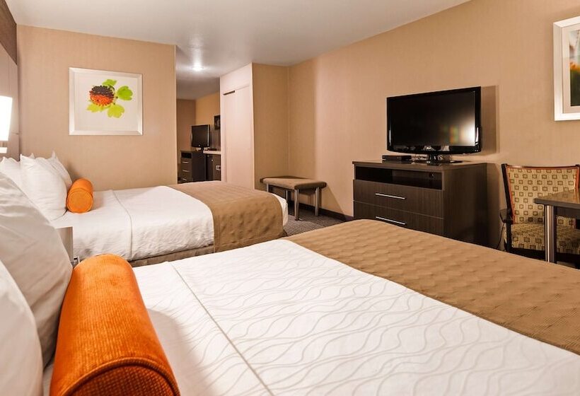 Люкс, Best Western Plus Rama Inn & Suites