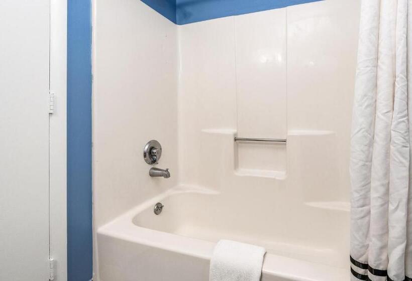 سوئیت با بالکن, Cayman Suites