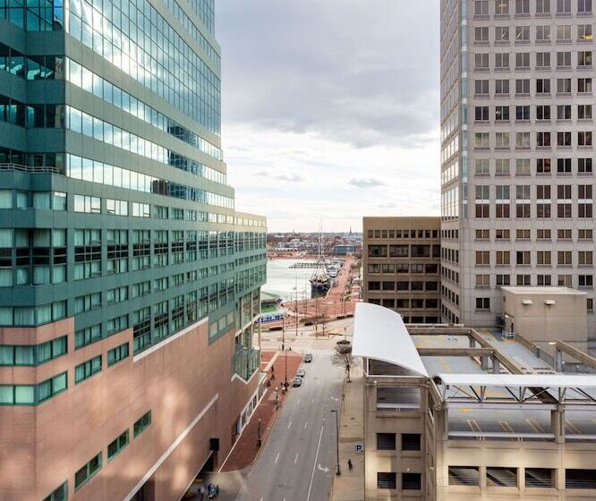 景色の見えるスイートルーム, Comfort Inn & Suites Baltimore Inner Harbor