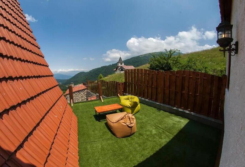 Люкс Вид на Горы, Alpine Castle