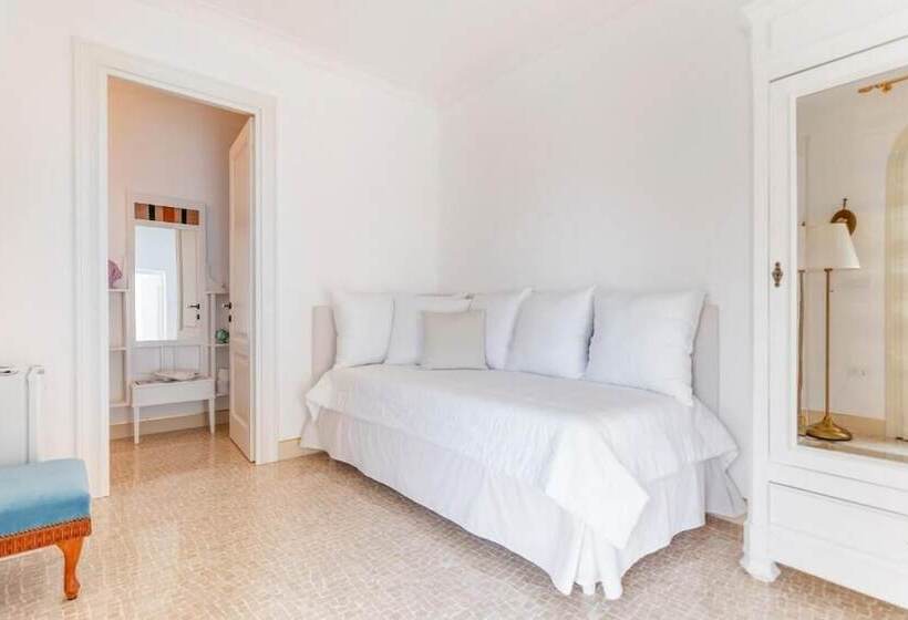 اتاق سوپریور, Relais Carlo Alberto