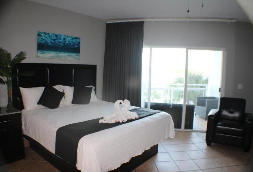 اتاق لوکس خانوادگی, The All New Grace Bay Suites