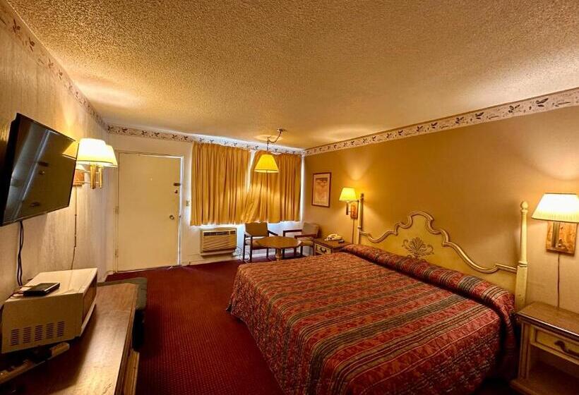 스탠다드 룸 킹사이즈 침대, The Hastings Inn Salina