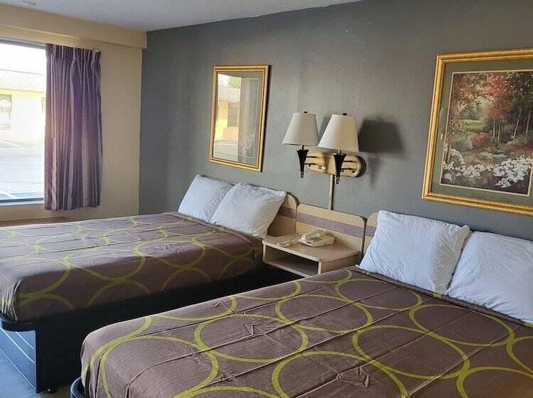 스탠다드 룸 더블 침대 2개, Budget Host Inn Bristol