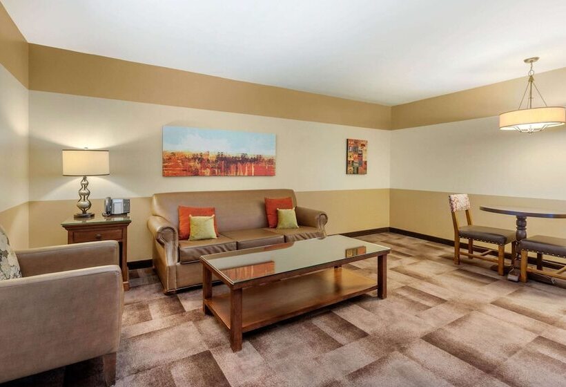 Люкс Адаптированный для Инвалидов, Carlton Oaks Lodge, Ascend Hotel Collection