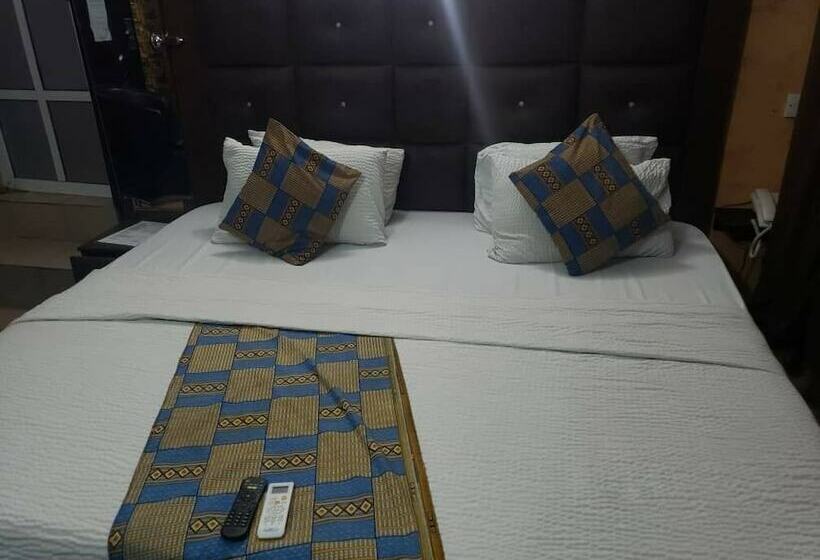 سوییت, Tega Suites