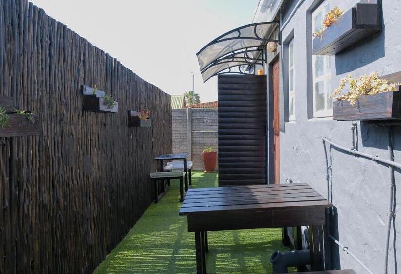 Семейный Номер, Royal Palms Guest House