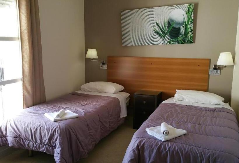 Семейный Номер, Sotel Valle Guadiaro