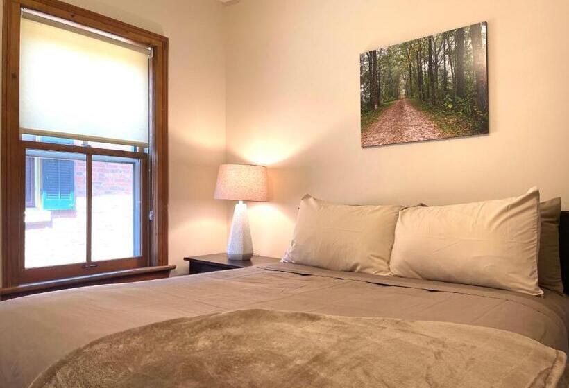 수피리어 룸, Riverboat Suites