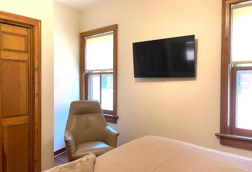 수피리어 룸, Riverboat Suites