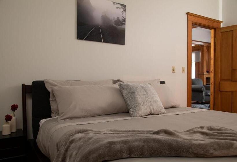프레지덴셜 스위트, Riverboat Suites
