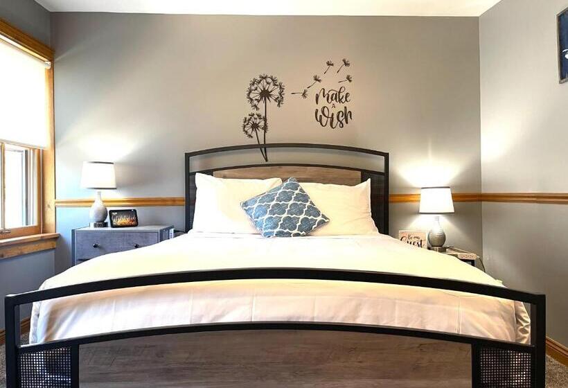 디럭스 룸, Riverboat Suites