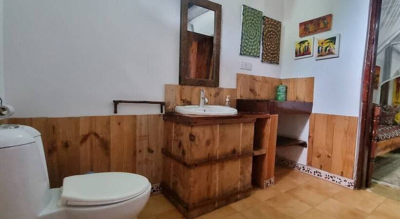 Семейное Студио, Salama & Mbuyuni Bungalows