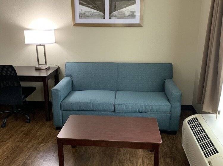 סוויטה עם ג'קוזי, Quality Inn & Suites Canton, Ga