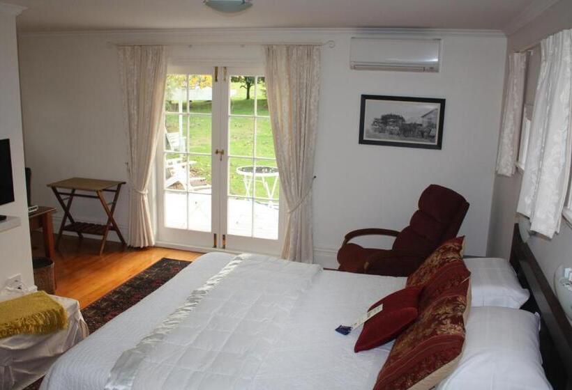Люкс Deluxe Кровать Кинг, Paheke Boutique Lodge