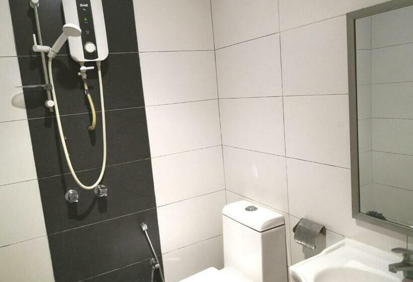 Семейный Номер Deluxe, D Spark Hotel @ Port Klang