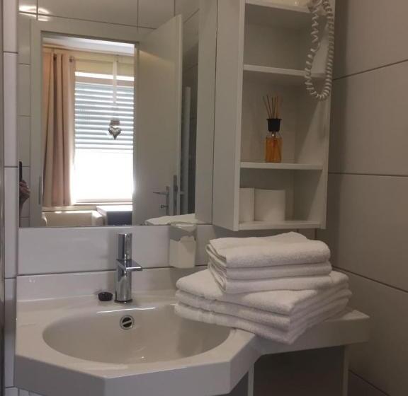 Номер Стандарт Трехместный, Motel De Winter   Motel   Apartmenthaus   Monteurzimmer