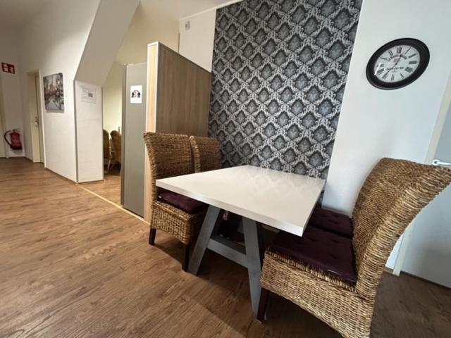 Апартаменты 1 Спальня Нижний Этаж, Motel De Winter   Motel   Apartmenthaus   Monteurzimmer