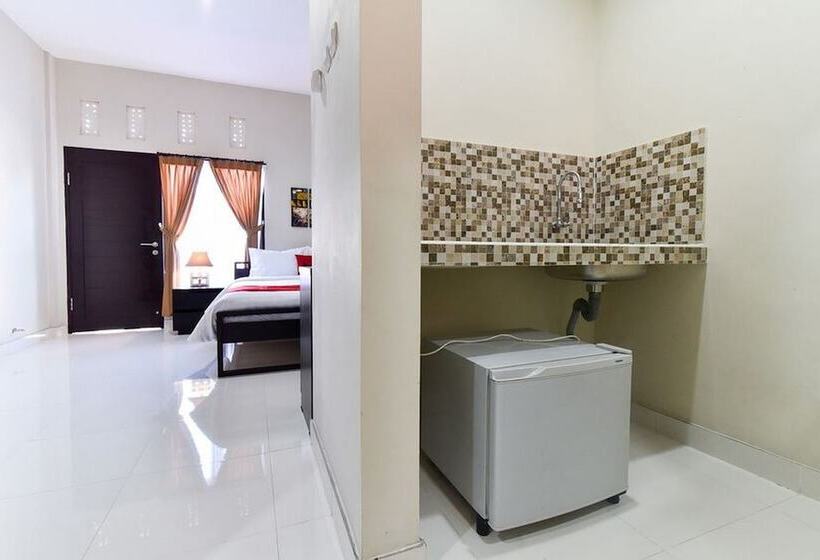 Номер Стандарт, Reddoorz Plus Near Jalan Imam Bonjol Denpasar