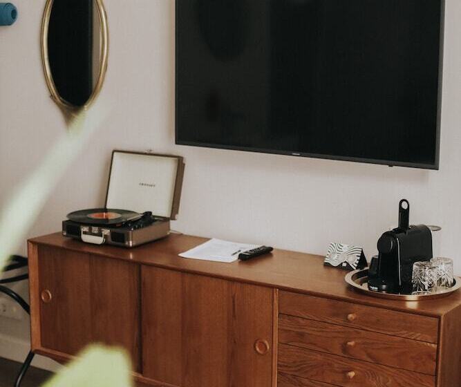 Номер Deluxe, Finch Boutique Hotel, Downtown