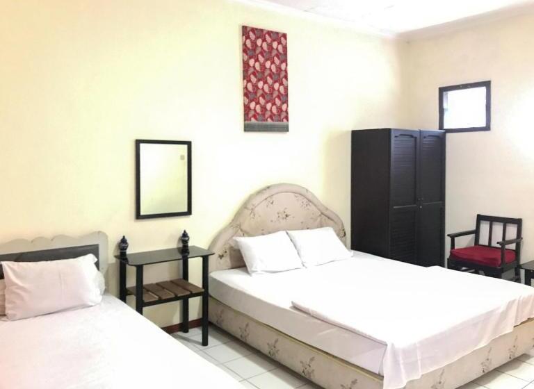 סוויטה משפחתית, Lie Mas Prigen Pasuruan Mitra Reddoorz