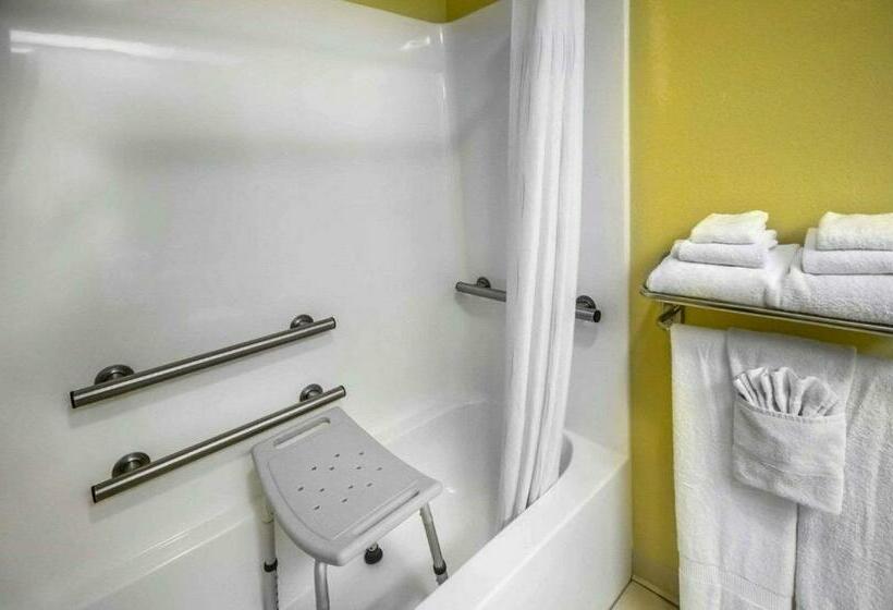 스위트 킹사이즈 침대, Comfort Suites Prestonsburg West