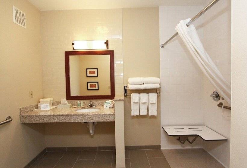 Suíte, Comfort Suites Lincoln North