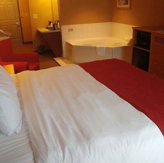 Люкс с гидромассажем, Country Inn & Suites By Radisson, Waterloo, Ia