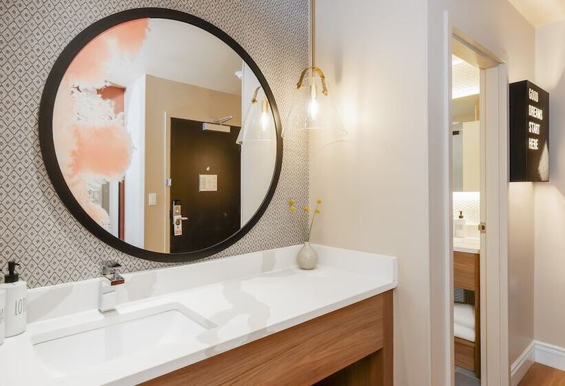 带皇后床的套间, The Bentley Hotel Southampton