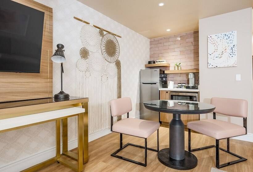 带皇后床的套间, The Bentley Hotel Southampton