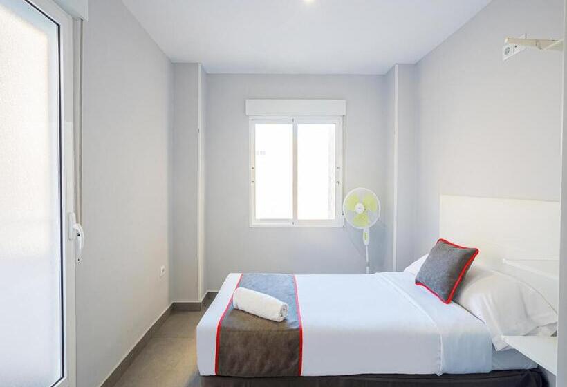 스탠다드 트리플 룸, Hostal Jireh