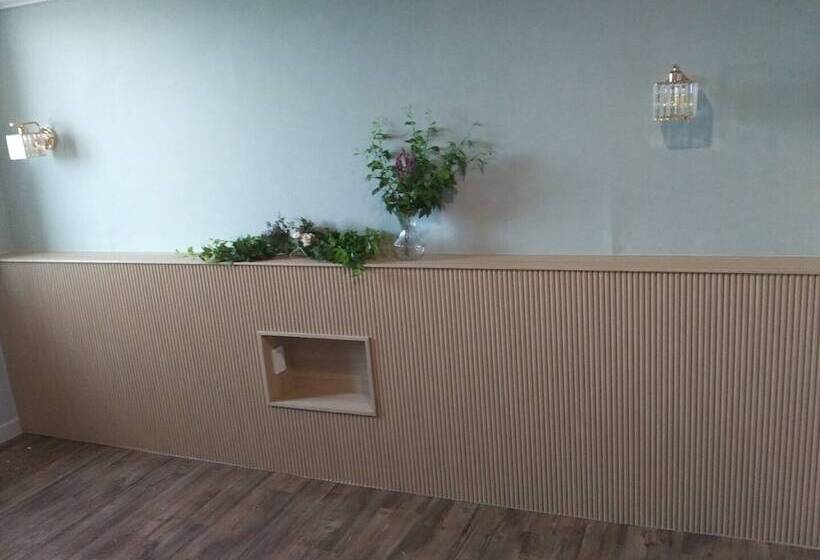 Люкс Повышенной Комфортности, Hyundai Elliot Hotel And Resort