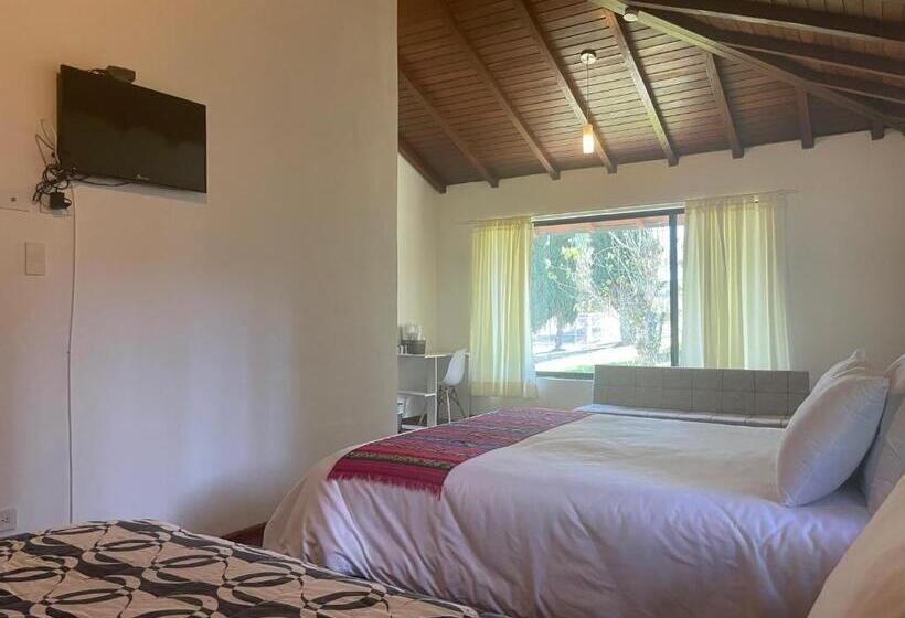 Номер Стандарт, Quito Airport Suites Hotel