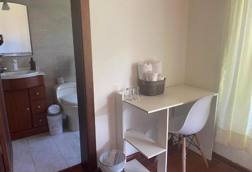 Четырехместный Номер Стандарт, Quito Airport Suites Hotel