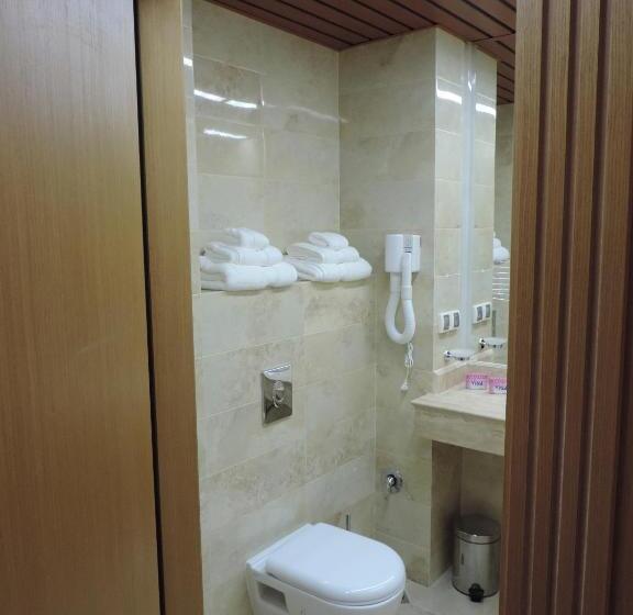 Quarto Deluxe, Svilena
