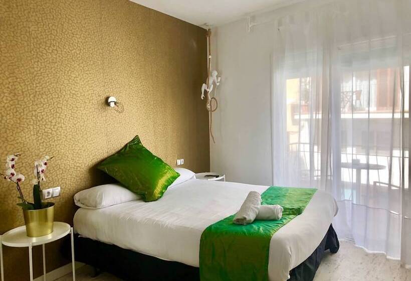 Номер Стандарт с Балконом, Sitges Eleven