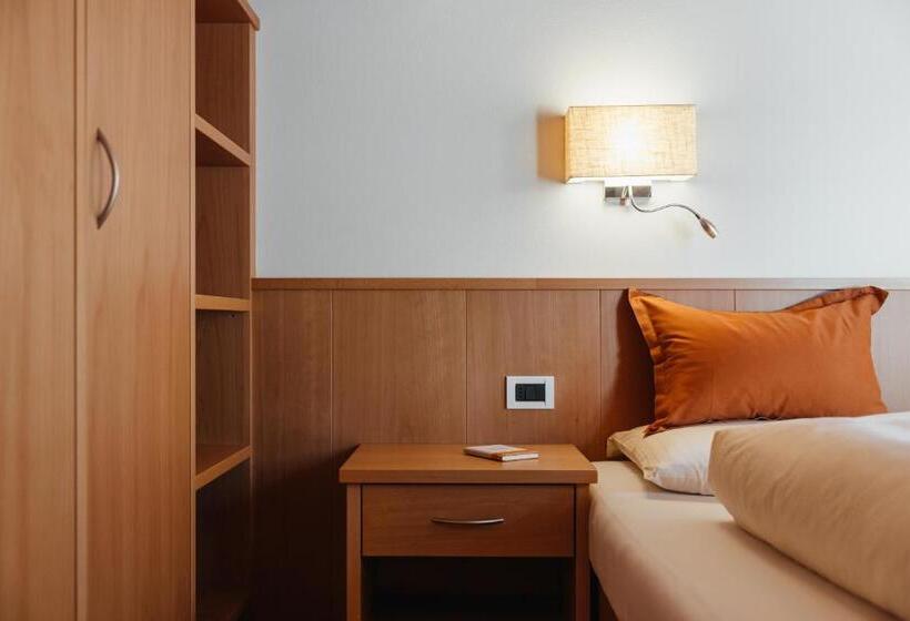 Апартаменты 2 Спальни, Apartment Sotmarin
